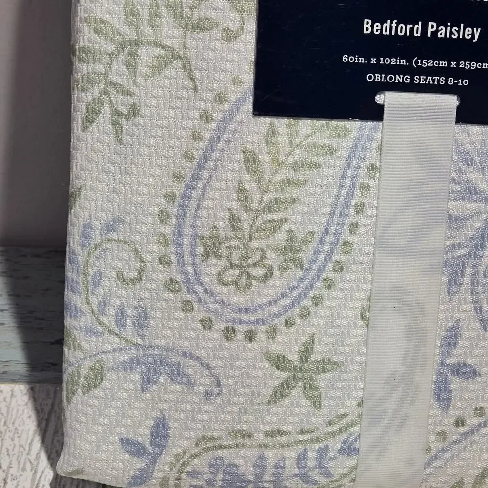 Izod paisley indoor
